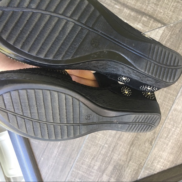 Bolero silver studded slip in wedge sandal by Summer Rio - Picture 3 of 6